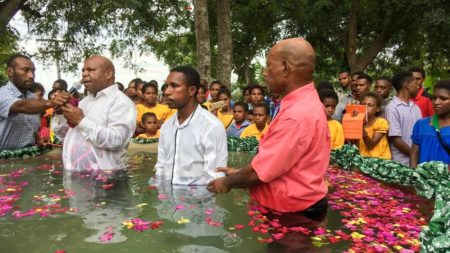 Simbari Baptism In Port Moresby