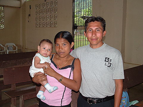 Luis and Grimilva, Kuna missionaries