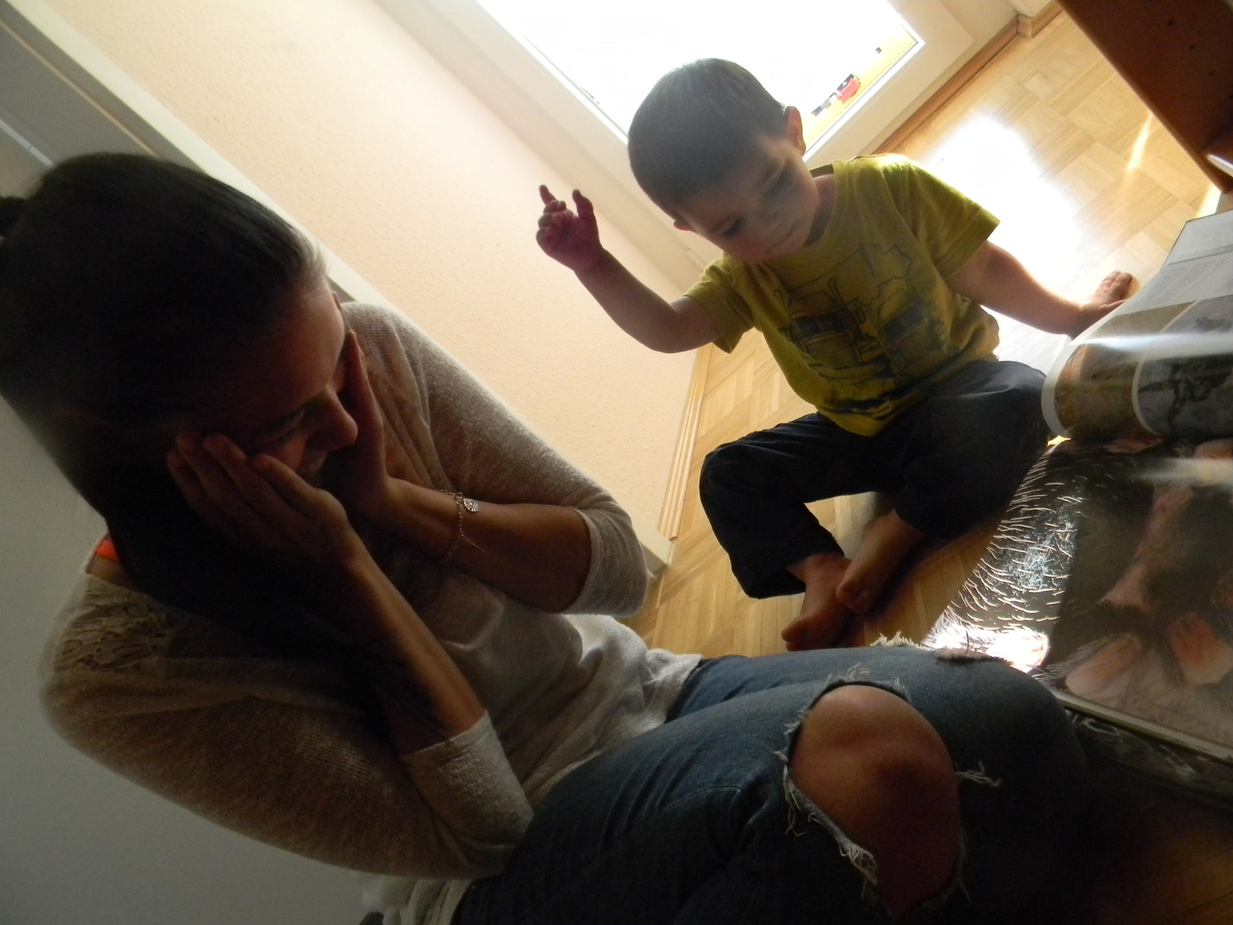 Judah showed Tante Sari all the enormous, nasty spiders in the book he found...