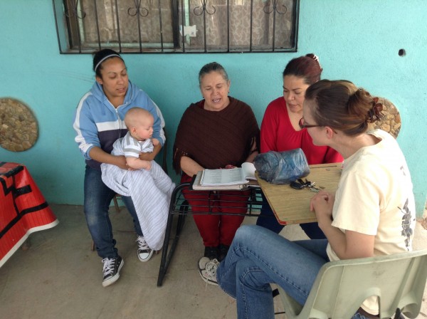 Amy and three ladies from Iglesia Bautista Jireh, one of whom is holding Joel