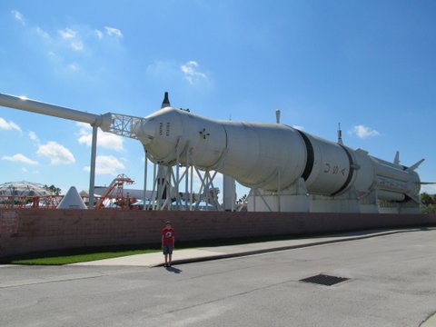 A VISIT TO KENNEDY SPACE CENTER