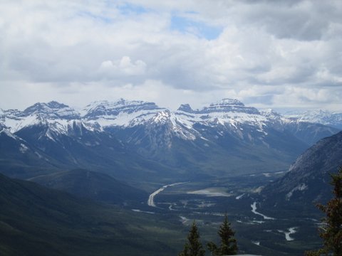(family)A VIEW FROM THE TOP – BANFF